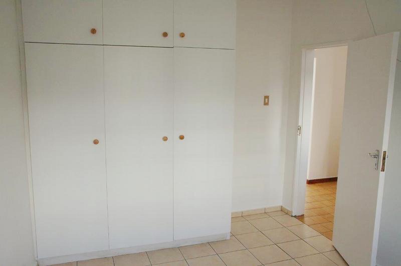 To Let 2 Bedroom Property for Rent in Zonnebloem Western Cape